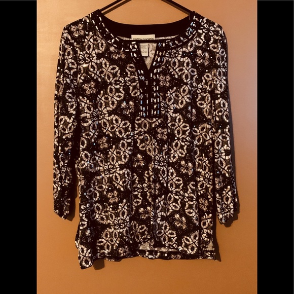 Cathy Daniels Tops - Cathy Daniels 3/4 Sleeve V-neck Top